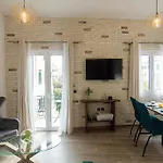Deluxe Town Hall Square Flat In Historical Center 2 Apartament