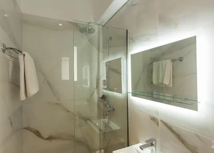 Deluxe Town Hall Square Flat In Historical Center 2 Апартаменты